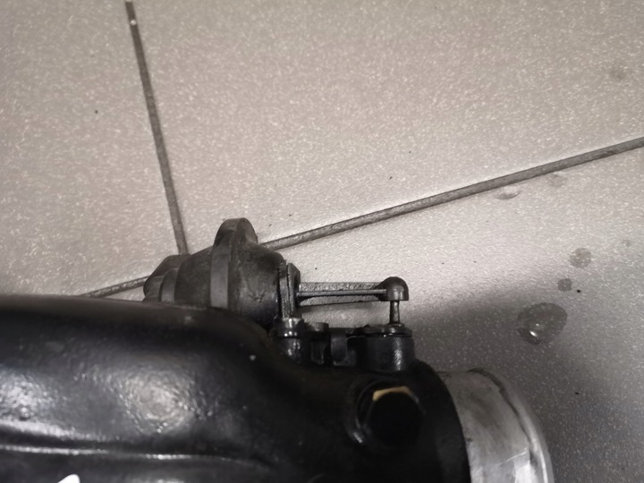 фото №3, Дросельна заслінка audi a8 d2 2.5 tdi afb 4d0145950p