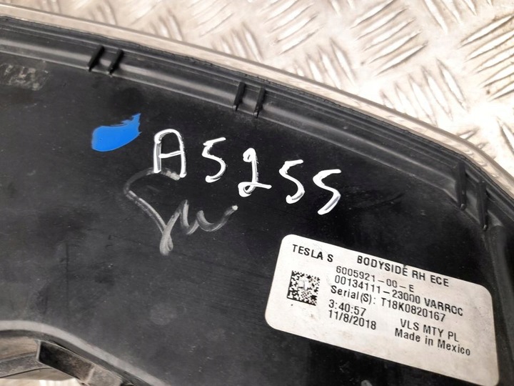 фото №6, Лампы задние tesla модель s 2017 з правой 600592100e