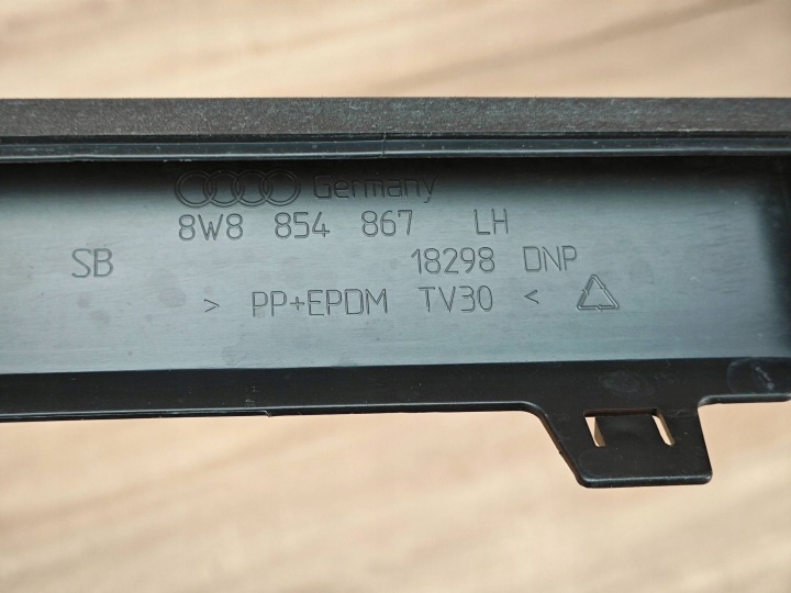 фото №9, Молдинг накладка порогова права audi a5 8w f5 s-line sportback 17- 8w8854868
