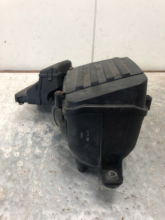 фото №5, Корпус фільтра повітря vw golf vi 1k0129601cj