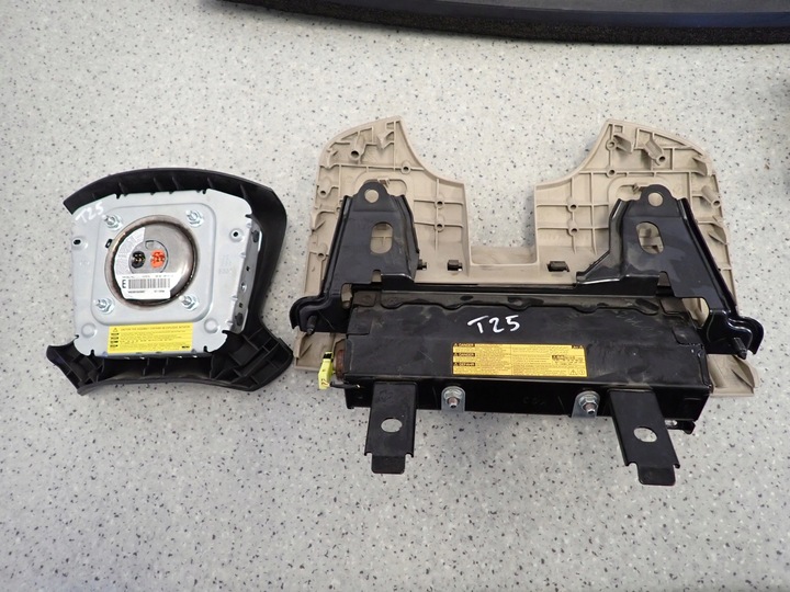 фото №12, Avensis t25 03-07 подушки воздушные панель раздаточная набор