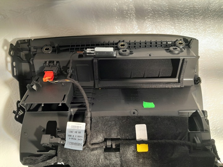 фото №7, Audi a4 b9 рестайлинг бардачок пассажира 8w1880302c 8w0880842e