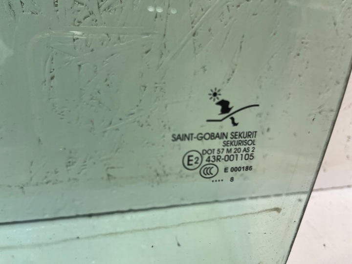 фото №2, Saab 93 универсал задняя левая стекло дверь