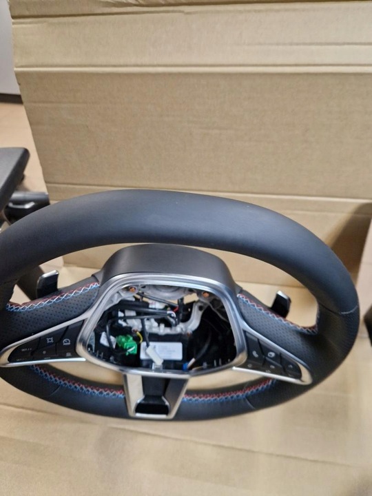 фото №8, Кермо червона синя nić clio v пелюстки