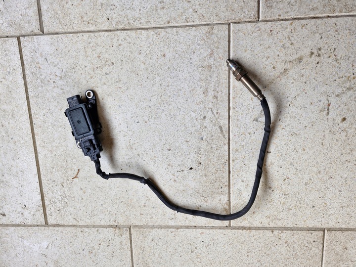 фото №1, Bmw u11 u10 u06 датчик лямбда-зонд nox 8476459