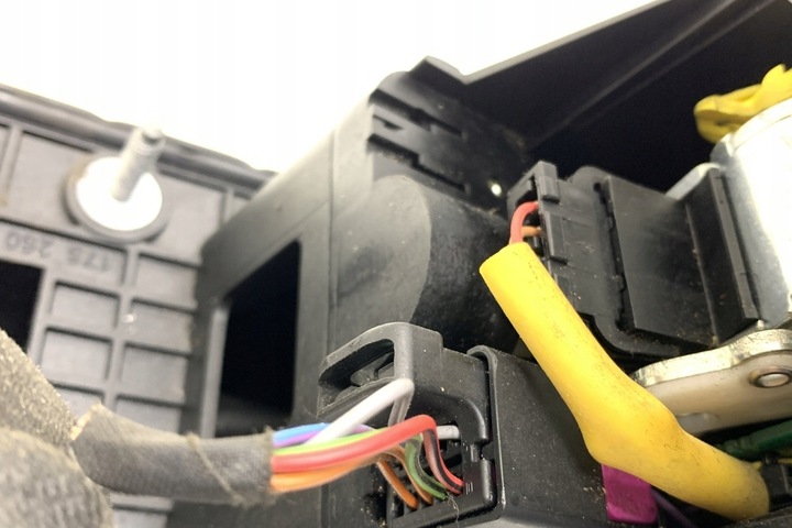 фото №9, Механизм изменения коробки передач vw passat вариант b6 3c5 3c1713025h 2.0l дизель