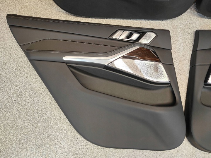 фото №12, Карта обшивки карта двері bmw x7 g07 bowers & wilkins led merino