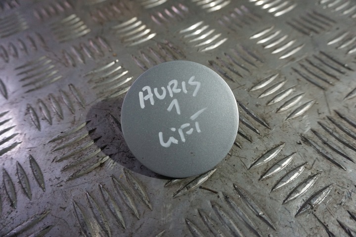 фото №1, Заглушка фаркоп бампера передней левая 1f7 toyota auris 09-12