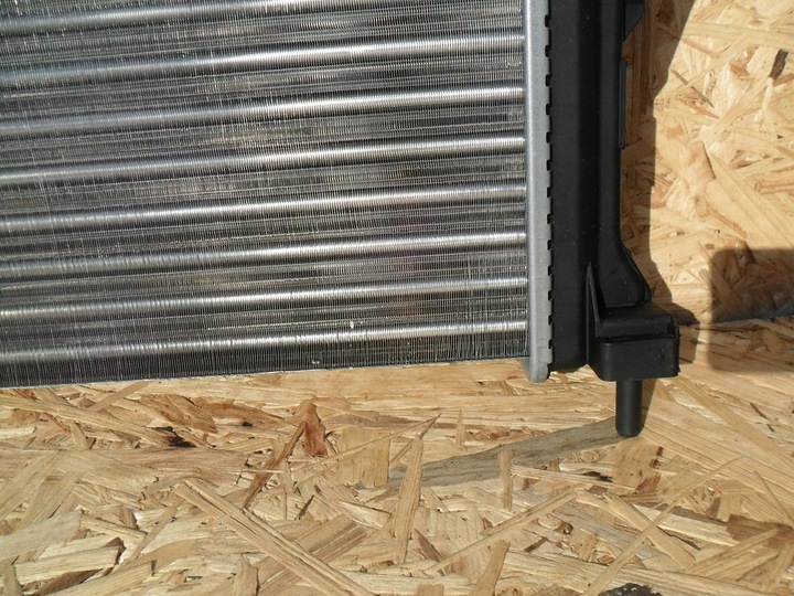 фото №10, Renault clio iii 2005 2006 2007 2008 радіаторів