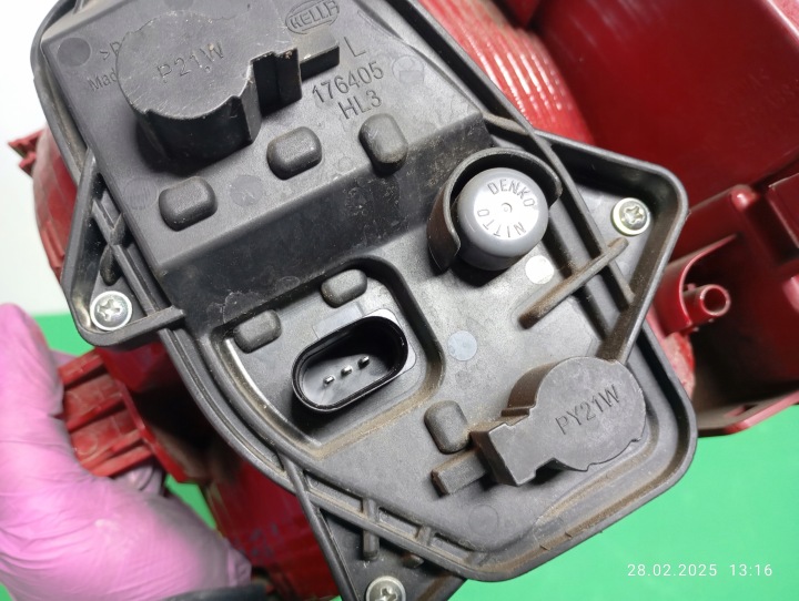 фото №9, Фара левая задняя зад vw touran ii 2 10-15 1t0945095r