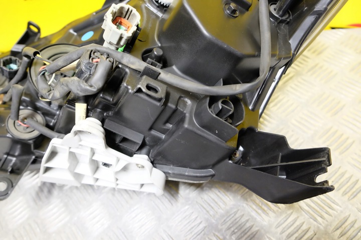 фото №10, Nissan maxima a36 2015- фара лампа led права usa