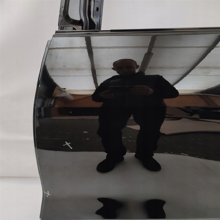 фото №2, Дверь левая зад audi q4 89a