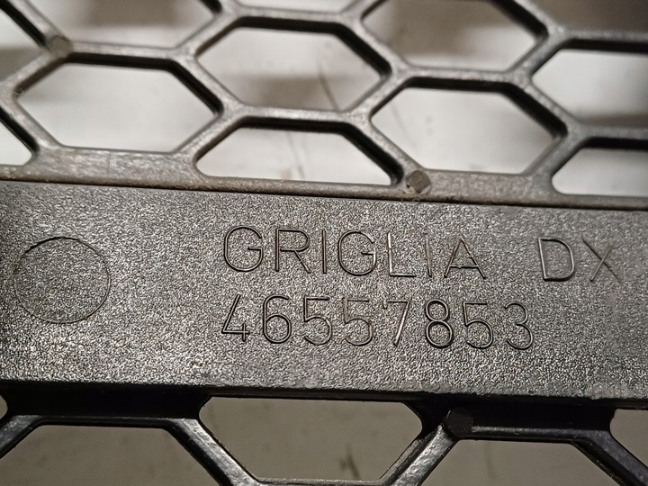 фото №8, Alfa romeo 147 00-04 решітка бампера права передня хром 46557853