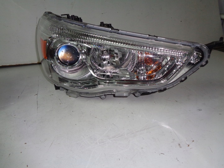 фото №14, Nissan nv200 лампа передняя