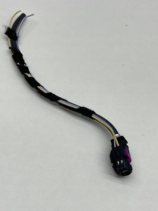 фото №12, Audi volkswagen seat skoda штекер разъём соединитель + шланг 8v0035750