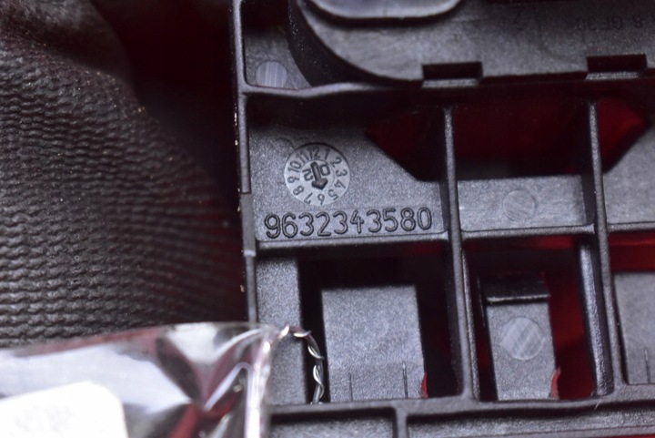 фото №8, Ручка кнопка крышки зад 9632343580 peugeot 607 1 i sedan 00-04