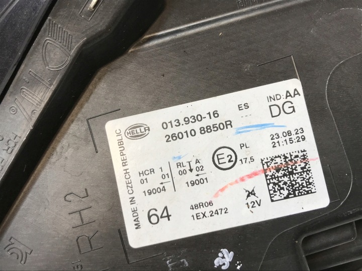 фото №9, Лампа перед права renault captur ii 260108850r