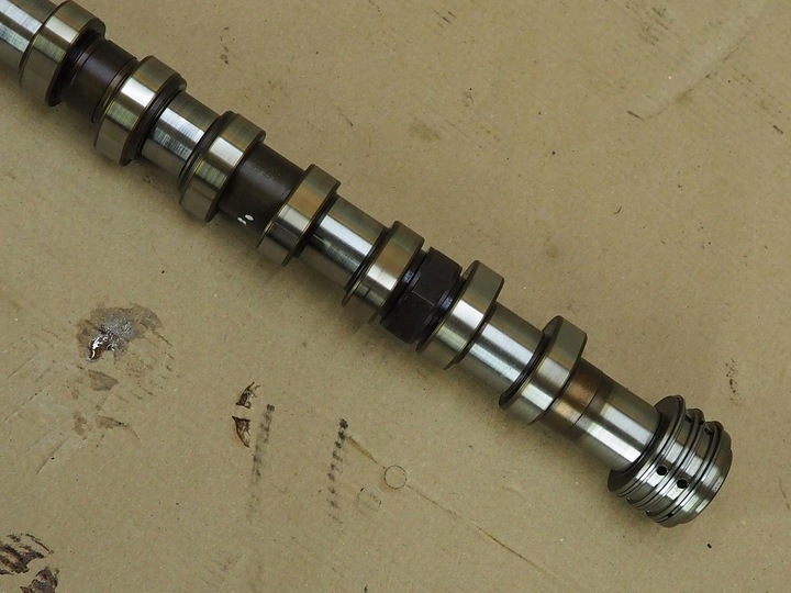 фото №10, Audi a8 d3 6.0 bht вал всасывающий правые 07c102l