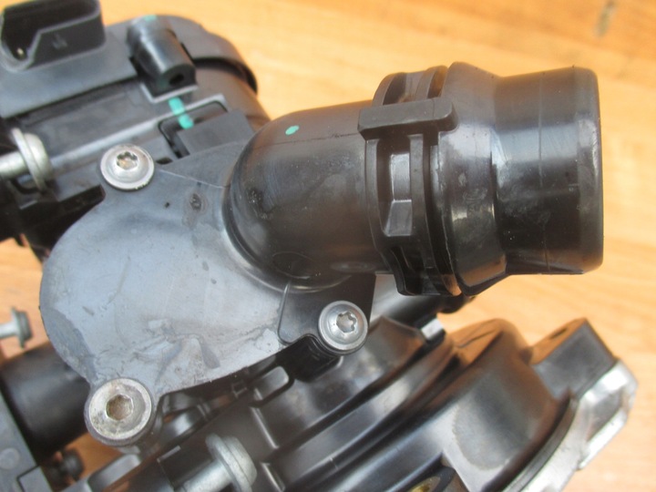 фото №9, Vw audi seat skoda 1.8 2.0 tfsi штуцер коліно корпуси термостата