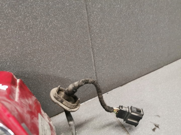 фото №4, Лампа led левый зад audi a8 d3 ii рестайлинг 4e0945093h