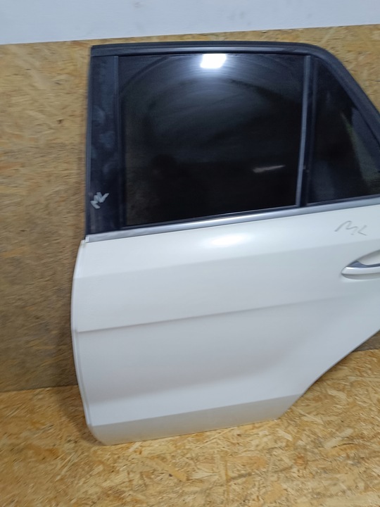 фото №2, Двері ліві зад ml w166 mercedes