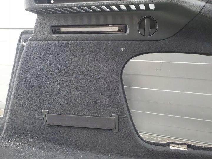 фото №13, Audi a5 2018 зад сторона права боковина / оббивка / багажника