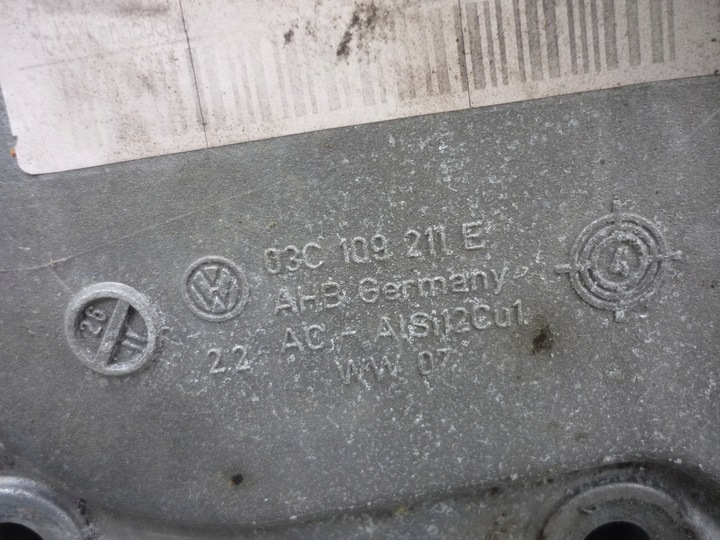 фото №15, Корпус розподільний вал vw golf v 1.4 fsi bln bkg 03c109211e справна
