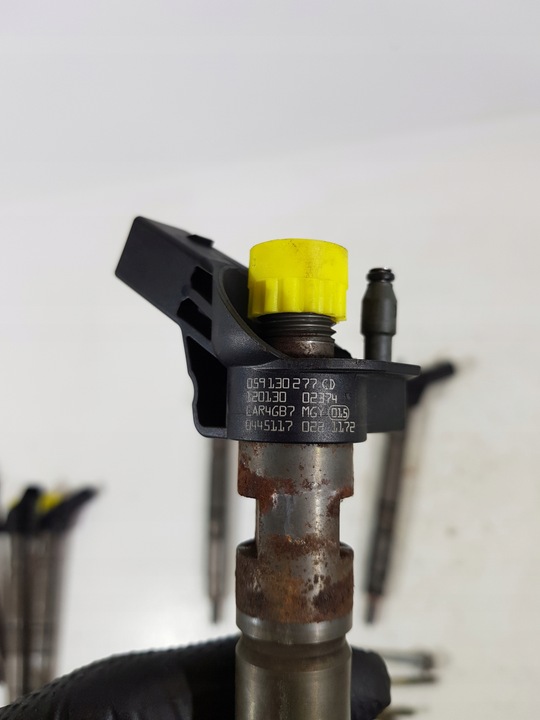 фото №8, Инжектор топлива 059130277cd audi a6 c7 a7 c7 3.0 tdi cla 0445117022
