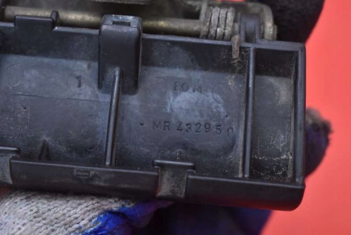 фото №7, Ручка крышки зад задней mr432950 mitsubishi outlander 1 i 01-08