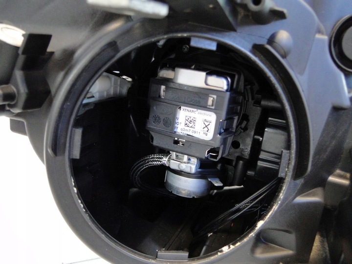 фото №13, Mercedes glk 204 x204 рестайлинг лампа передняя левая