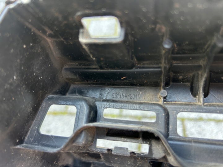 фото №5, Решётка радиатора решётка усилитель toyota rav4 v 19- bez pdc