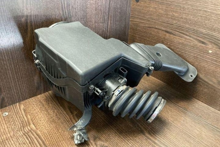 фото №11, Корпус фильтра воздуха volvo v50 mw 30741749 1.6l дизель 81kw 2011
