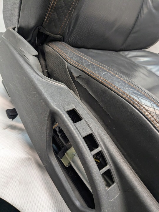 фото №7, З підігрівом сидіння праві перед переднє помаранчева nić volvo xc60 08-14r