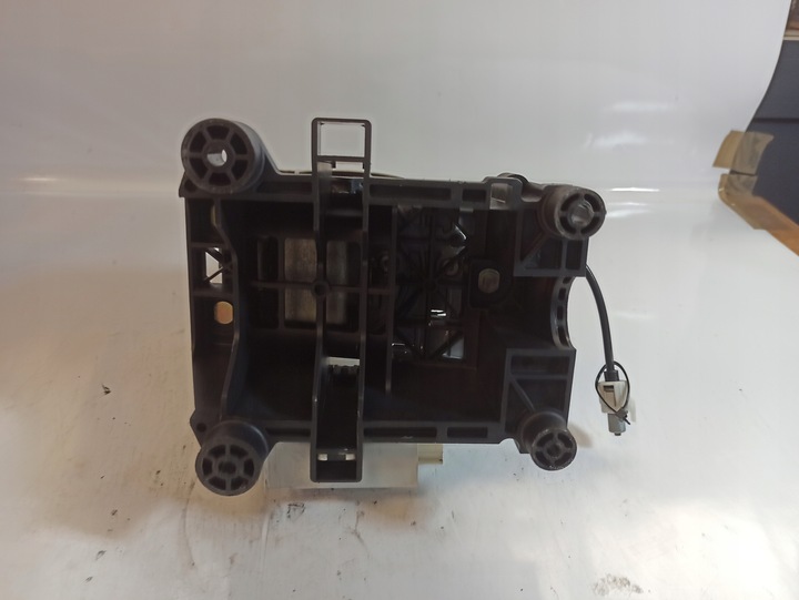 фото №11, Land rover range rover vogue iv 4.4 выборщик коробки передач 40e90134a02