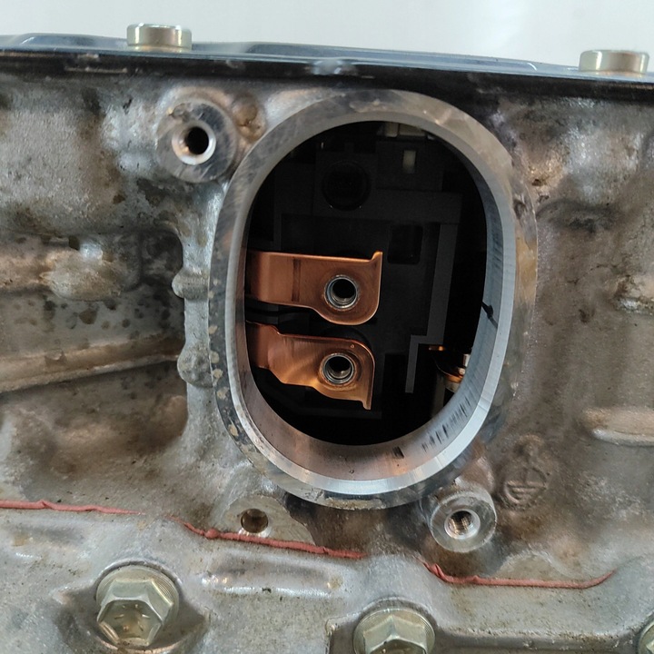 фото №8, Toyota bz4x 2024 двигун