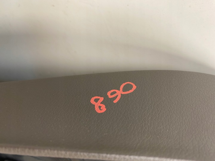 фото №9, Audi q3 8u боковина обивка левый перед защита колонки бардачок европа