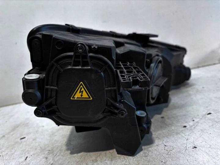 фото №6, Audi a4 b9 лампа ліва перед bi ксенон led 8w0941005
