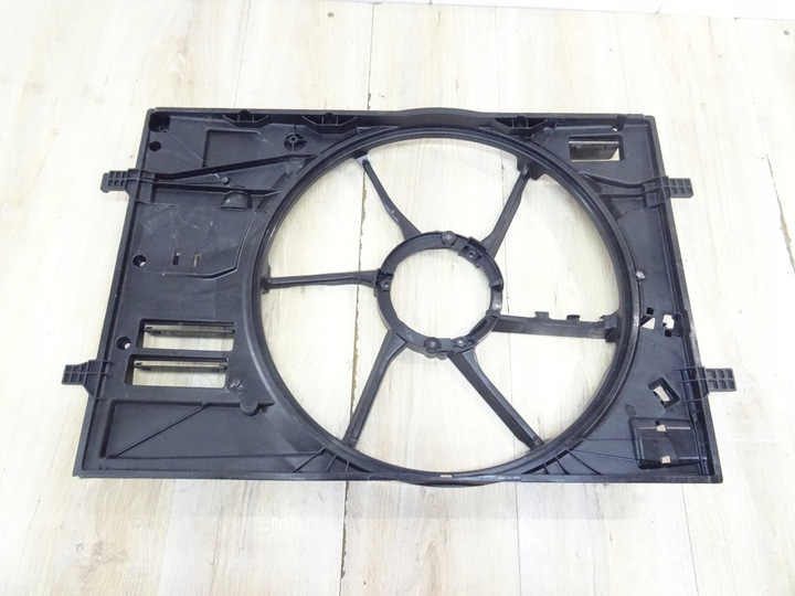 фото №10, Корпус вентилятора vw caddy 5wa121205 skoda octavia 4 5wa