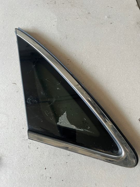 фото №1, Kia оригинальный номер 87810-j7100 стекло кузовная