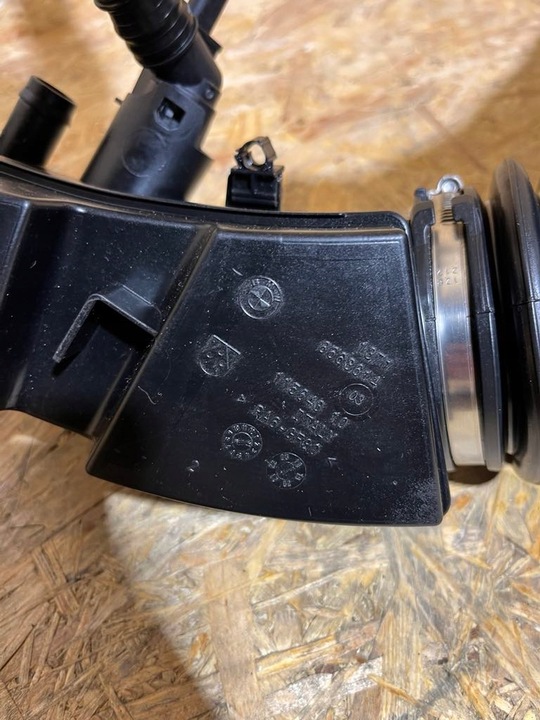 фото №10, Резонатор труба воздуховод воздуха bmw x3 g01 x4 g02 8663614 8635110 8583590