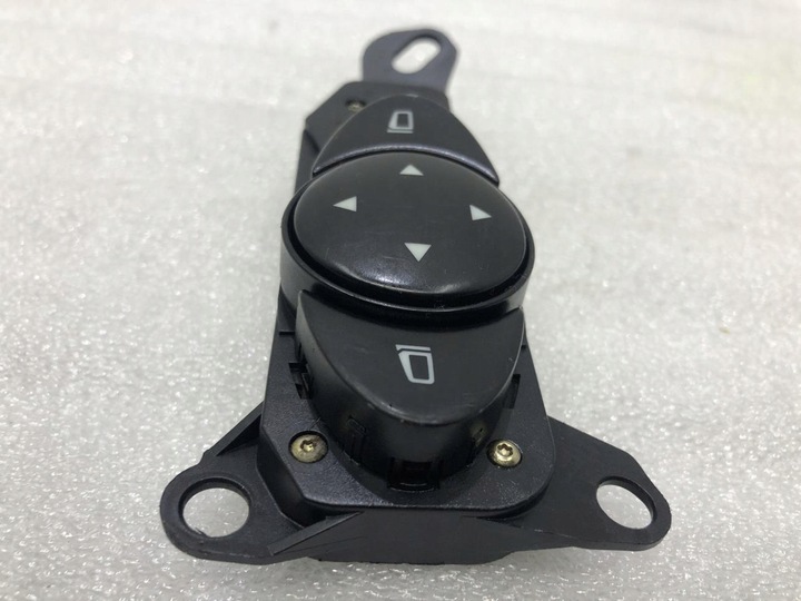 фото №7, Планка багажника ліва mercedes w204 2048600124