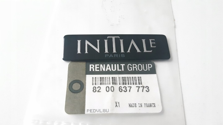 фото №1, 8200637773 monogram эмблема initiale paris renault twigo ii