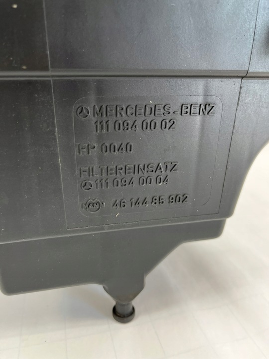 фото №8, Корпус фильтра воздуха mercedes w124 m111 e200 200e 200ce 2.0 1110940002