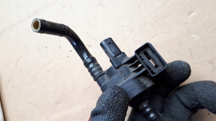 фото №9, S6 c7 4g клапан шланг пального 4.0 tfsi s7