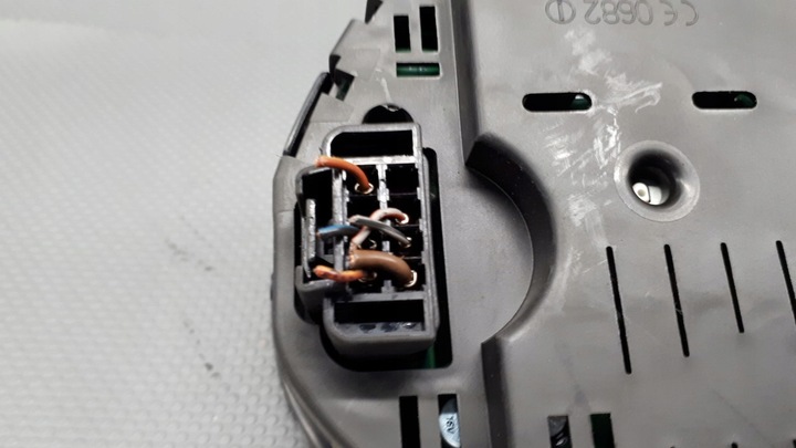 фото №13, 6q0920804 спідометр  манометр vw polo iv cross 1.9tdi