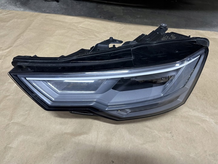 фото №1, Audi a6 c8 matrix лампа полный led левый оригинал