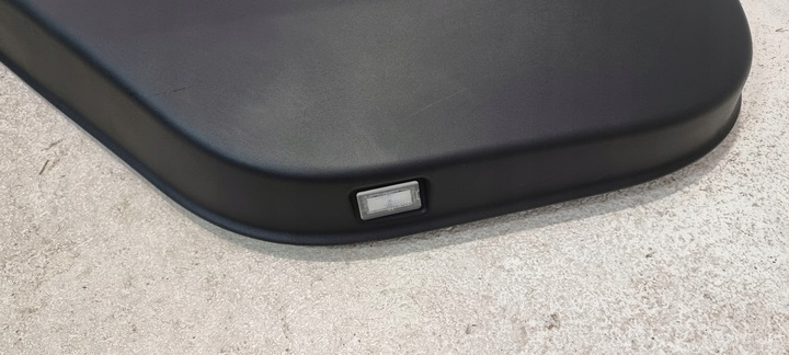 фото №7, Боковина оббивка двері лівий зад tesla модель y