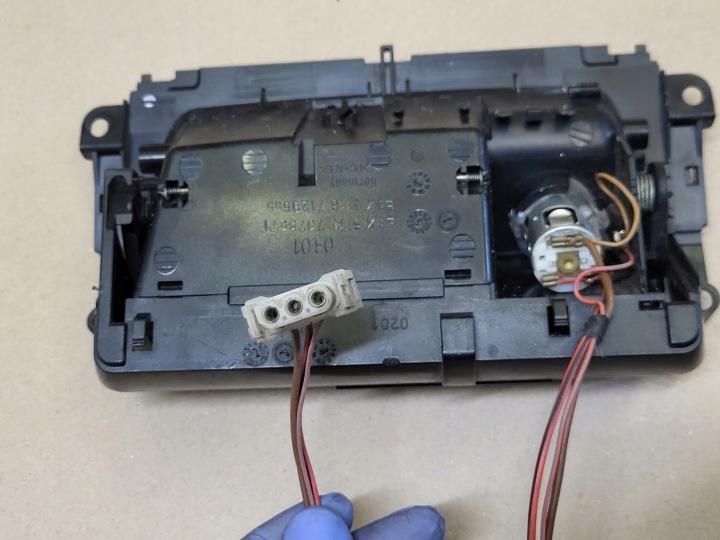 фото №12, Бардачок na попільничка dekor дерево полка bmw 3 e90 e91 e92 1 e87 oem номер eu