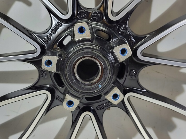 фото №9, Диск перед 17" x 3,5" ducati diavel 1200 1260