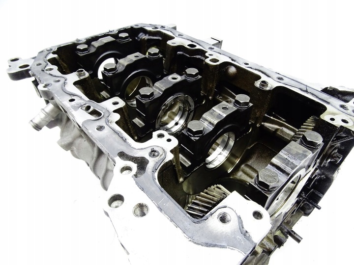 фото №9, Блок  двигуна kadłub bmw f20 f30 f10 e84 f25 2.0d 7810596